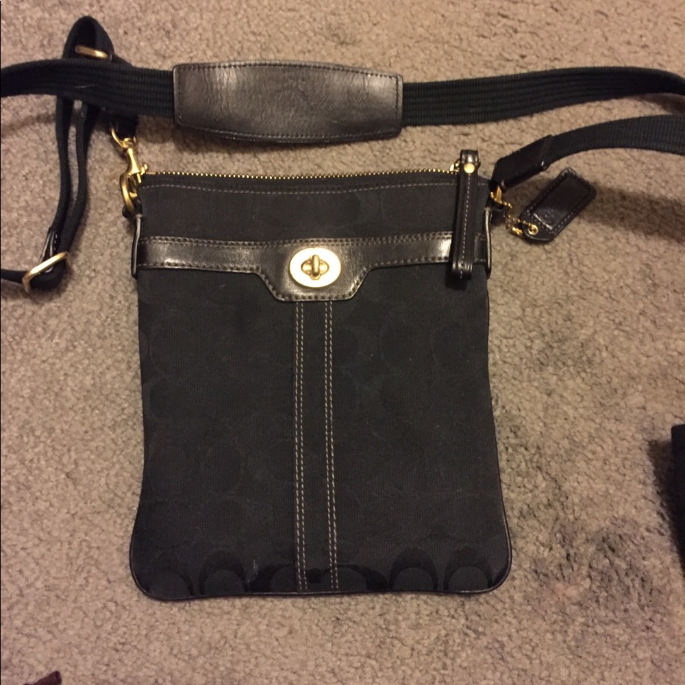 Authentic coach crossbody purse